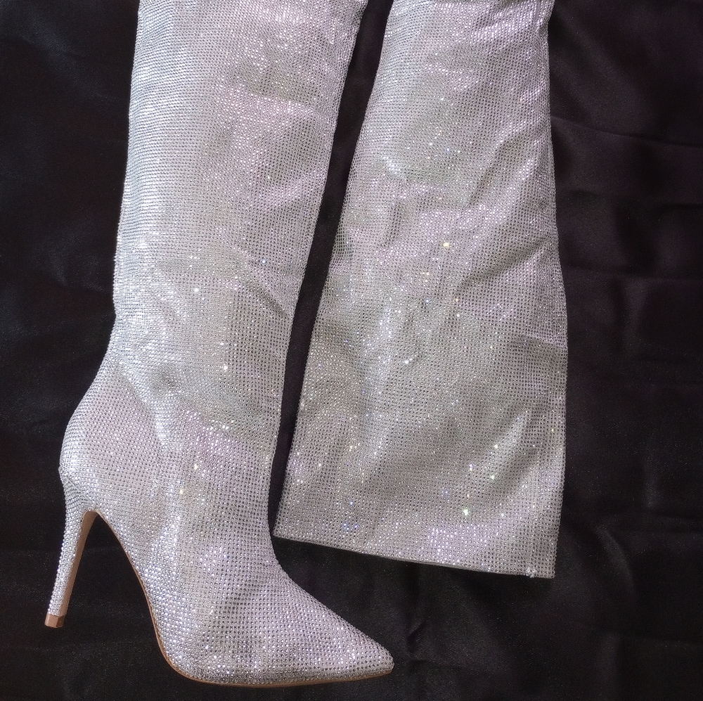 Luxurious knee high boots